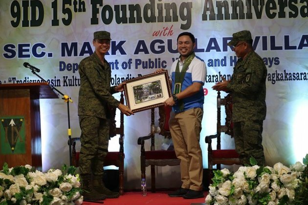 DPWH Sec Villar assures completion of 9ID infra projects
