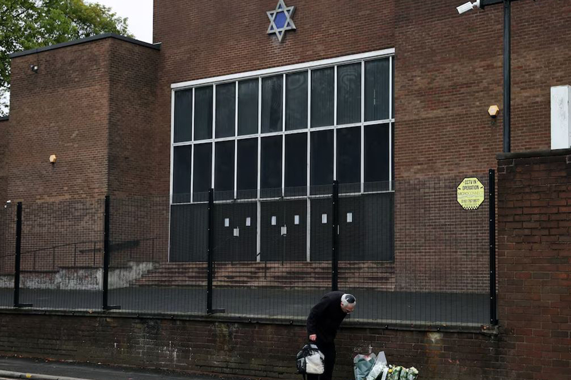 Manchester synagogue attacker says he pledged alliegence to ISIS