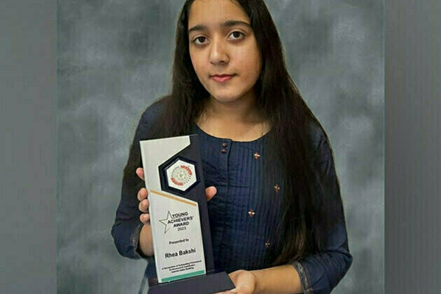17 Year Old Documentary Filmmaker Rhea Bakshi's Awarded "Young Achievers' Award"