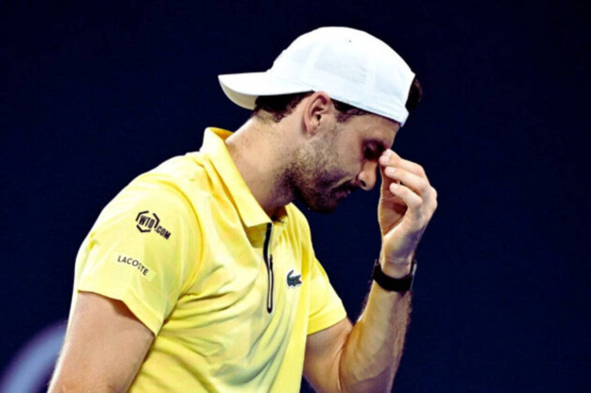 Bulgarian Tennis Star Drops Out of Top 90 for First Time in 14 Years