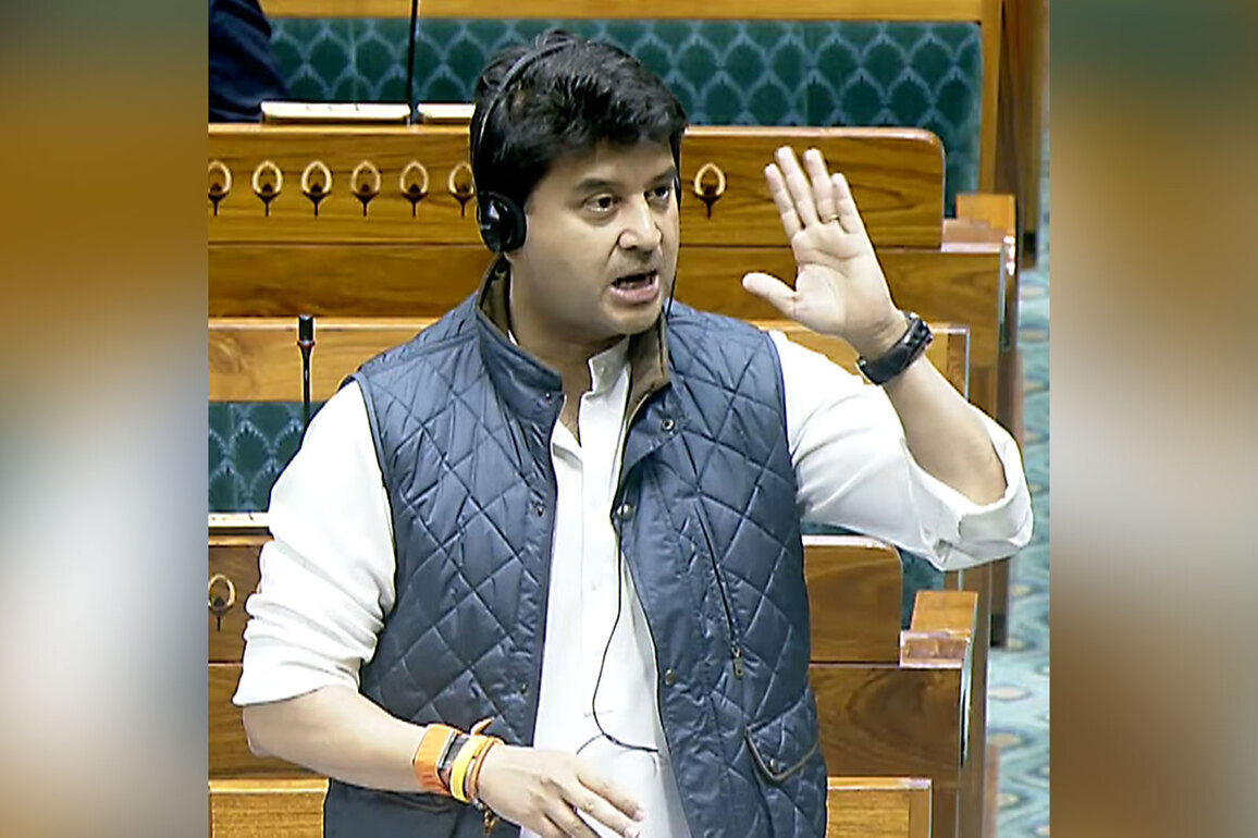 "Shocking and unacceptable": Union Minister Scindia calls for action against BSNL director over Prayagraj protocol incident