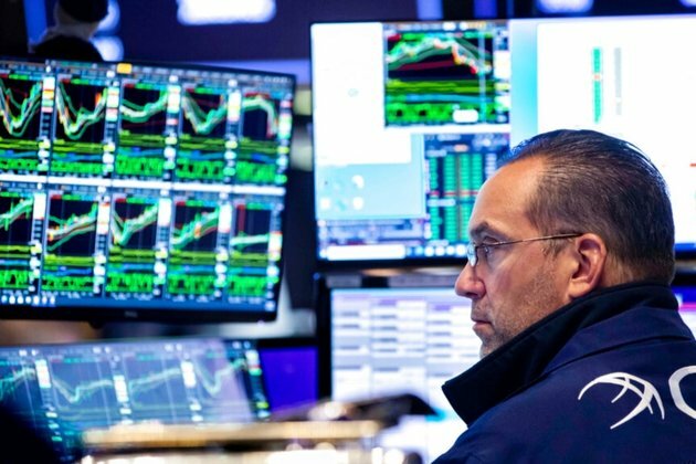 US Stocks Gain Ground Following 7 Straight Weeks of Losses