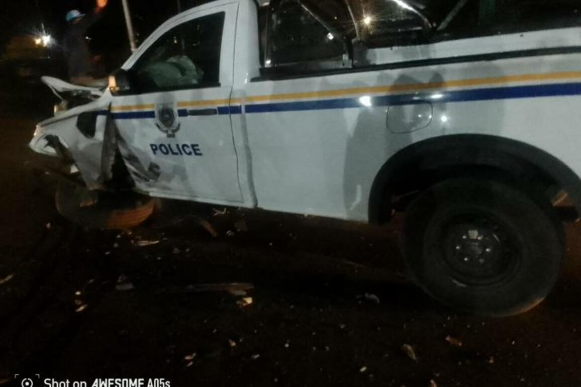 ZRP bakkie, Mercedes Benz crash injures four -  Bulawayo24 News
