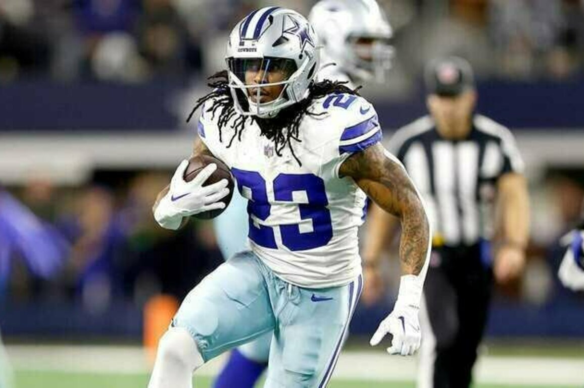 Rico Dowdle to sign with Panthers in 2025 free agency