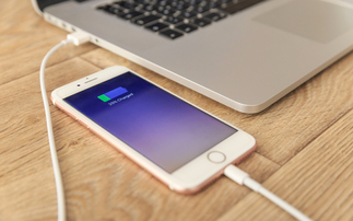Apple will limit iPhone USB-C to USB 2.0 speeds