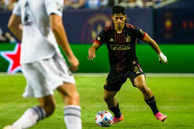 Atlanta United sign D Ronald Hernandez