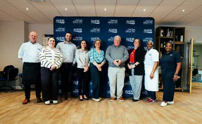 Left to right: Martin Eccles (AHDB), Emily Archer, Jason Campfield (US), Danielle Whisnat (US), Susana Morris (AHDB), Martin Greene (US), Jessica Obie (US), Denise Spencer-Walker (AHDB), Beverly Ward (AHDB)