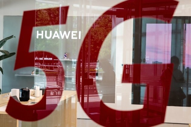 China says UK is &#039;America&#039;s dupe&#039; for banning Huawei