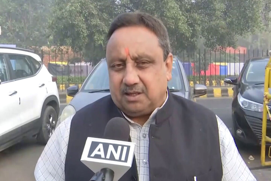 Stricter actions must be taken against e-commerce malpractices to protect traders: CAIT Secretary General and MP Khandelwal