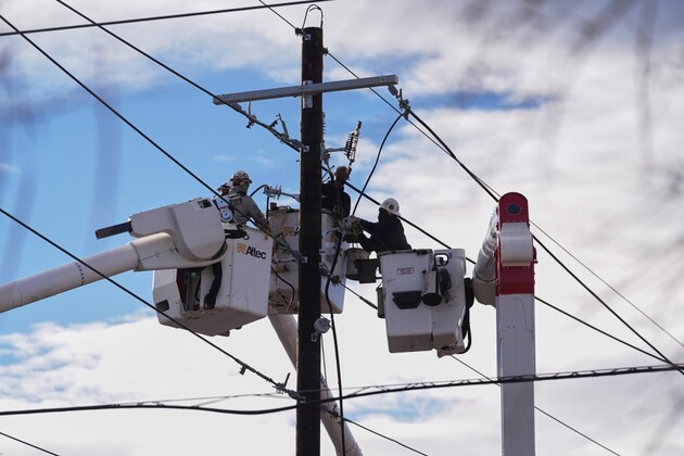 Power restored to thousands in Denver area after Sunday outages