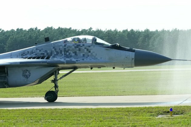 Live: Slovakia to donate 13 MiG-29 fighter jets to Ukraine