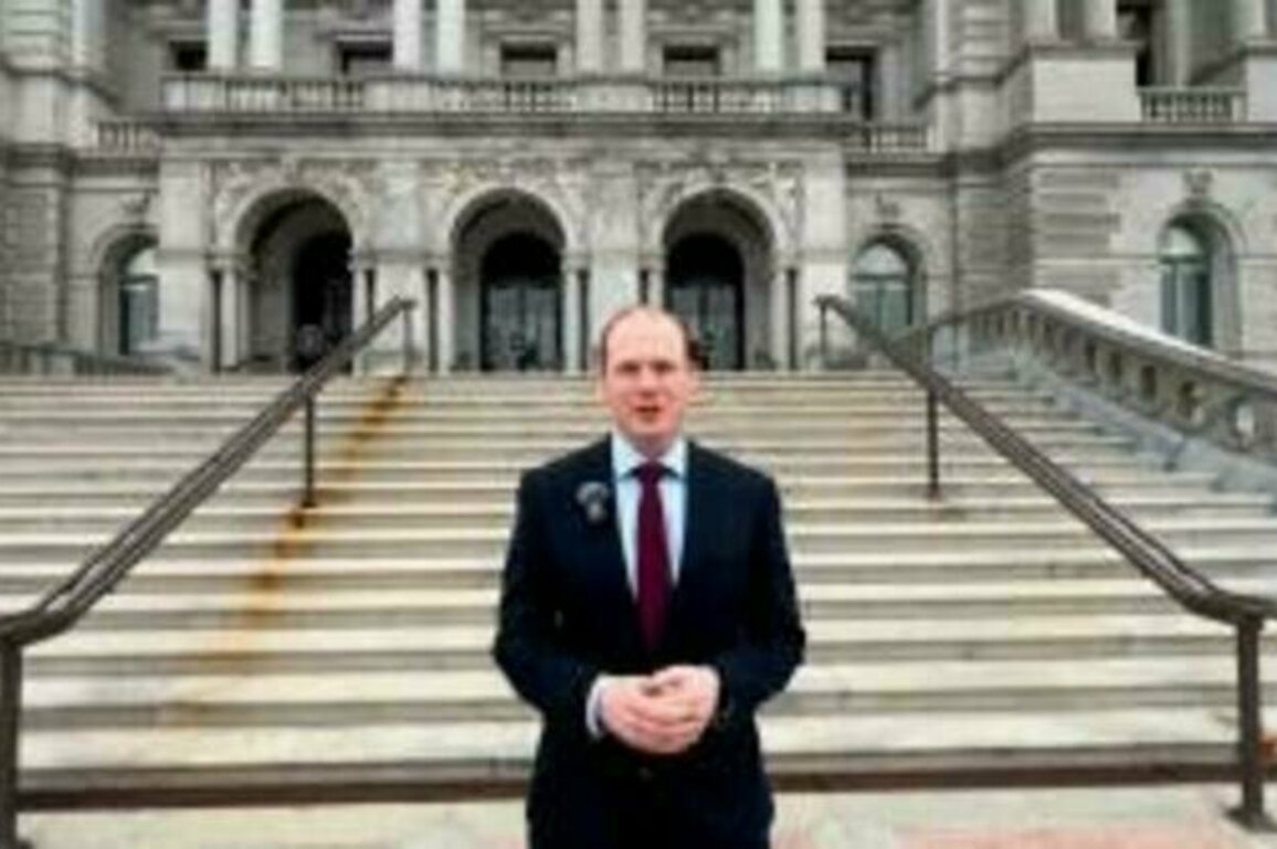 Lyons announces new partnership with historical institutions of Washington
