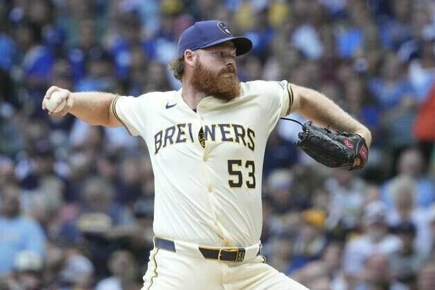 Brandon Woodruff, Brewers bid to bounce back vs. D-backs