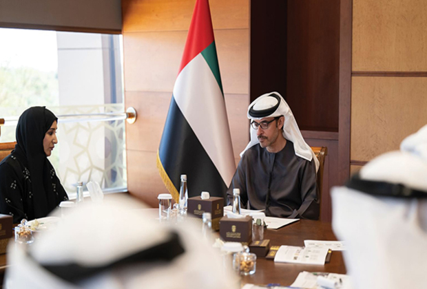 Hazza bin Zayed receives delegation from Environment Agency