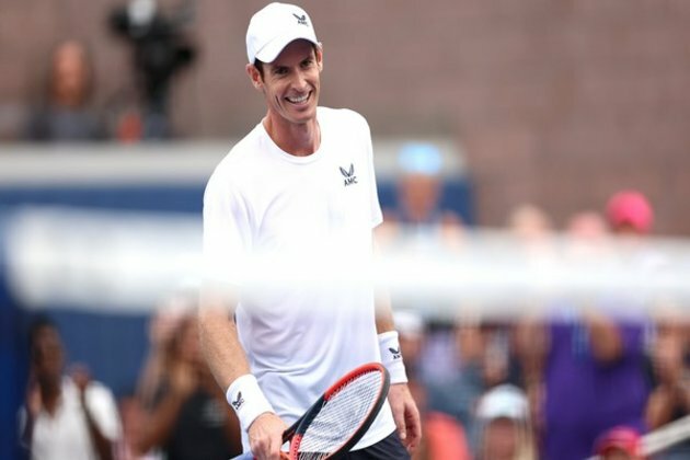 Andy Murray makes fast start in Zhuhai, defeats Ye Cong Mo to reach second round