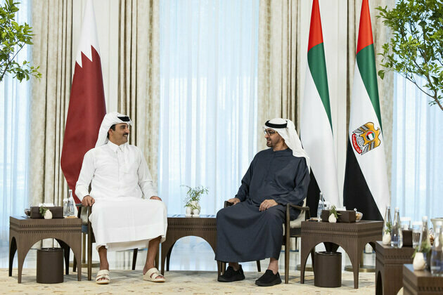 UAE President, Emir of Qatar discuss fraternal relations in Abu Dhabi