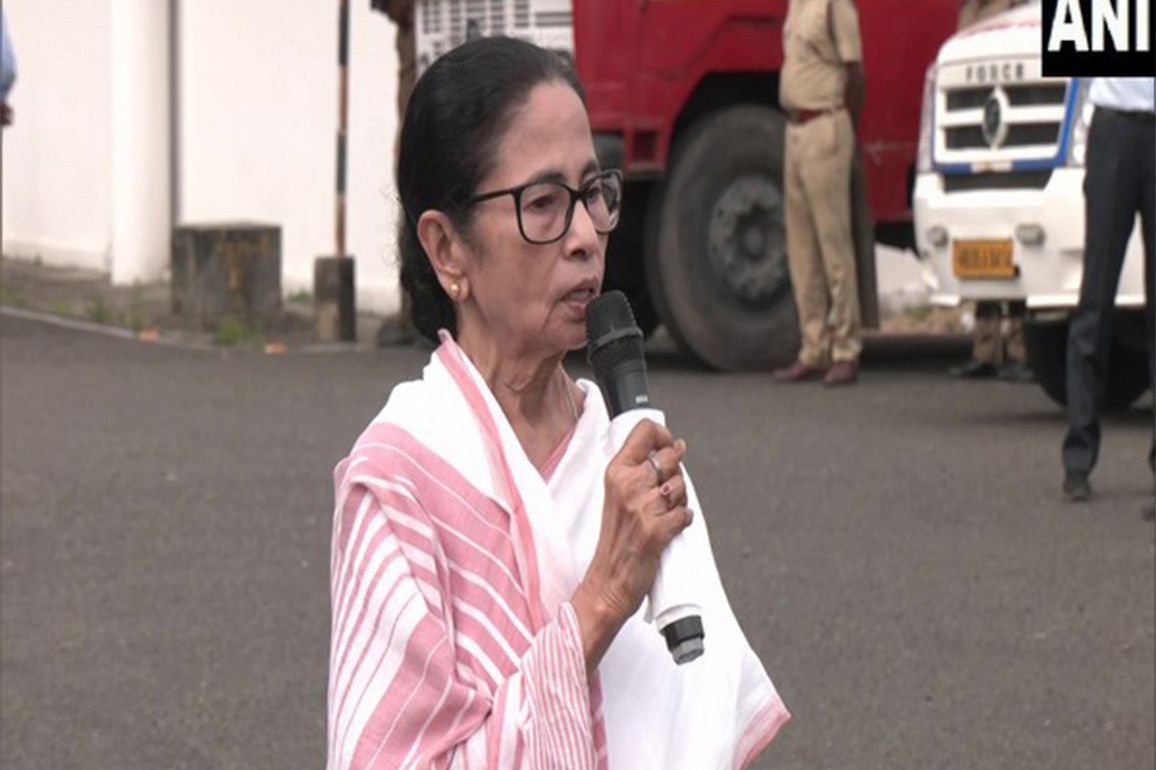 "Taken several important steps for development of Hindi-speaking people in state": Mamata Banerjee extends greetings on Hindi Diwas