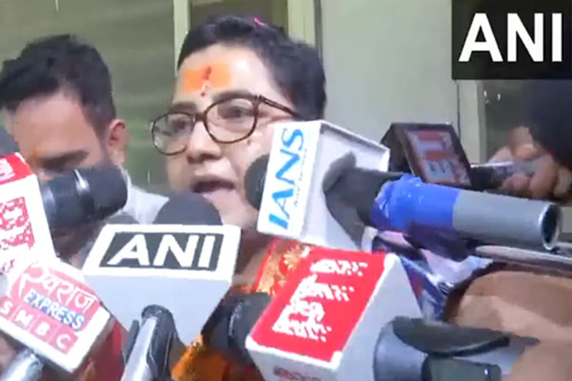 "Forced me to take names of Mohan Bhagwat, PM Modi, Yogi Adityanath": Sadhvi Pragya on investigation of Malegaon Bomb blast
