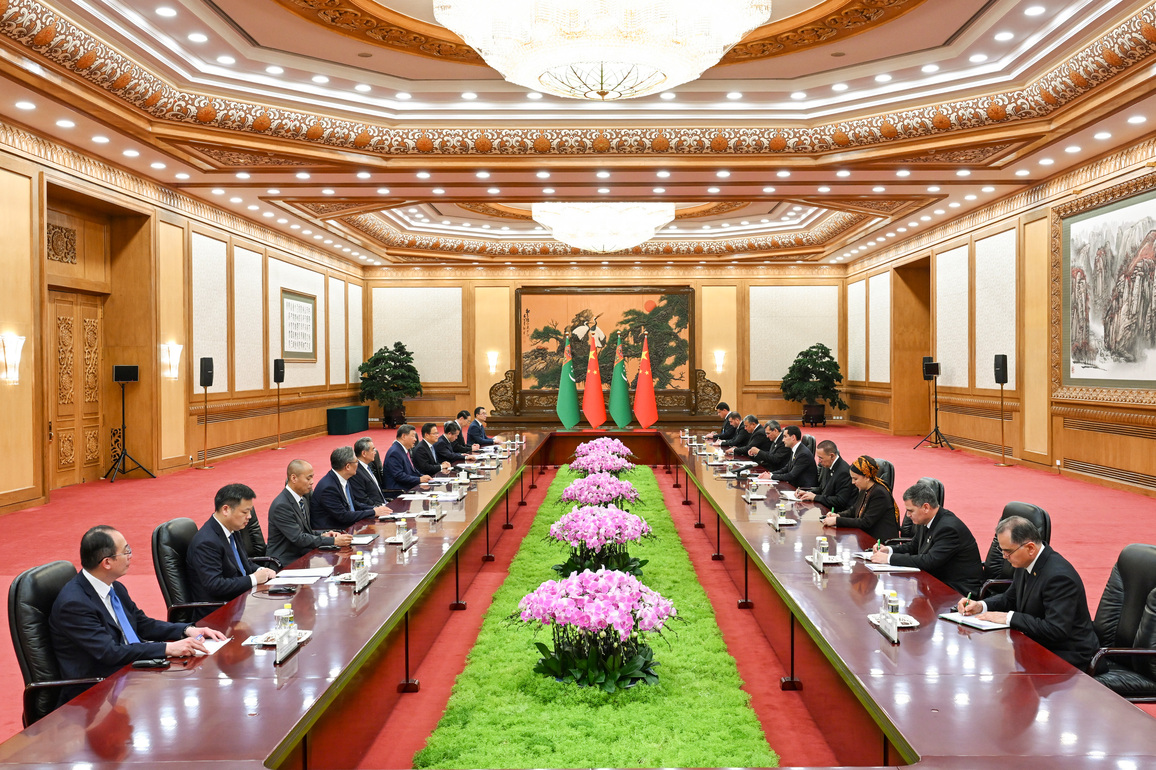 CHINA-BEIJING-XI JINPING-TURKMEN PRESIDENT-MEETING (CN)