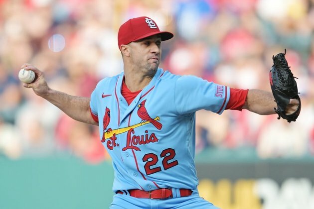 New month, new optimism for Cardinals, Pirates