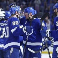 NHL roundup: Lightning rally, beat Canadiens in OT to even series