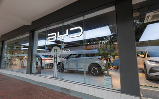 BYD shares fall after Buffett's Berkshire Hathaway exits stake 