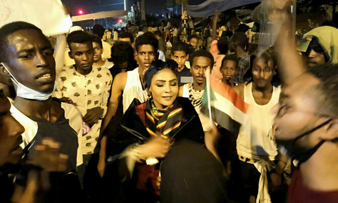 Pressure on Bashir builds as calls for Sudan transition grow Pressure on Bashir builds as calls for Sudan transition grow