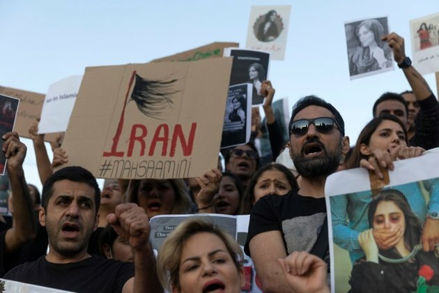 Demonstrations in Solidarity With Iranian Women Held Around the Globe