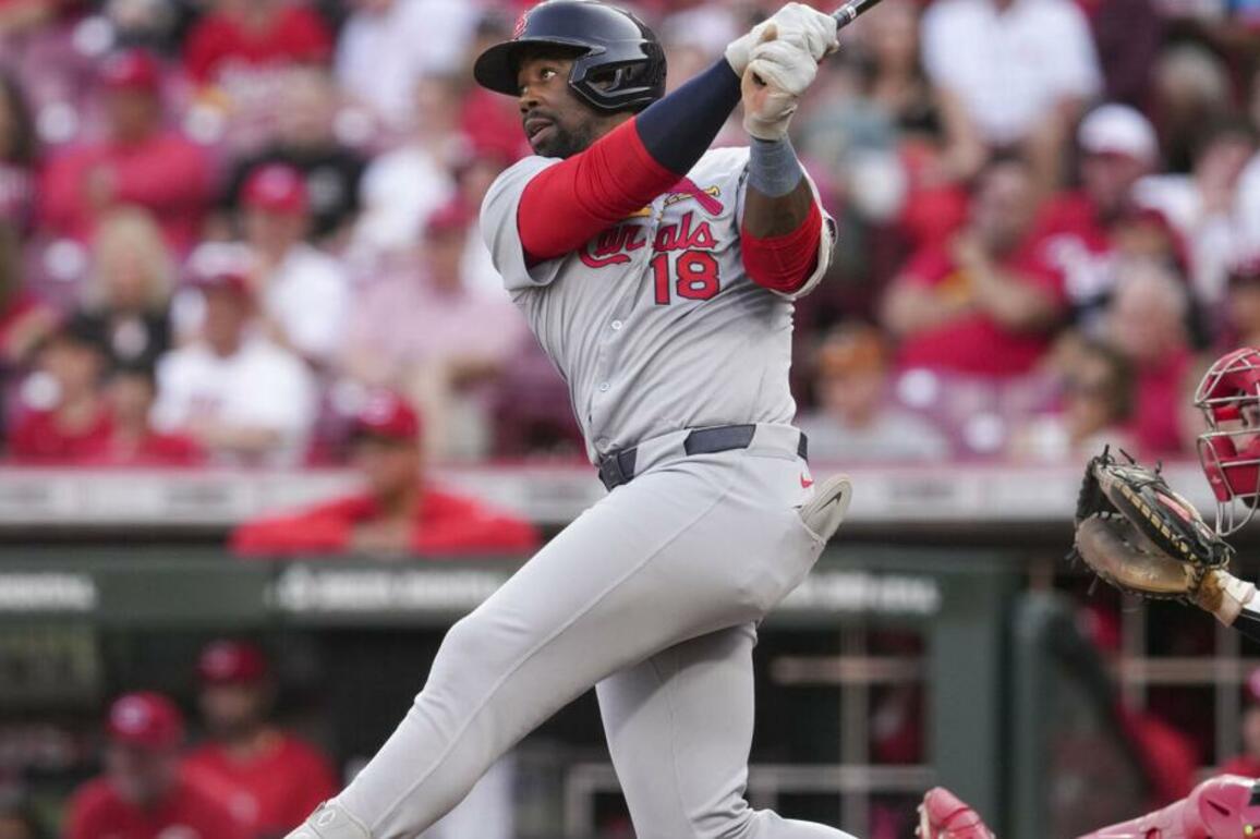 Cardinals romp to sweep Reds with a 5-homer power play