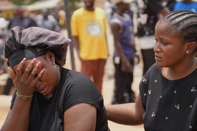 Nigeria imposes curfew after 28 killed in shooting