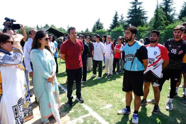"Kashmir's grassroots talent is building new generation of champions for India": MoS for MYAS Khadse