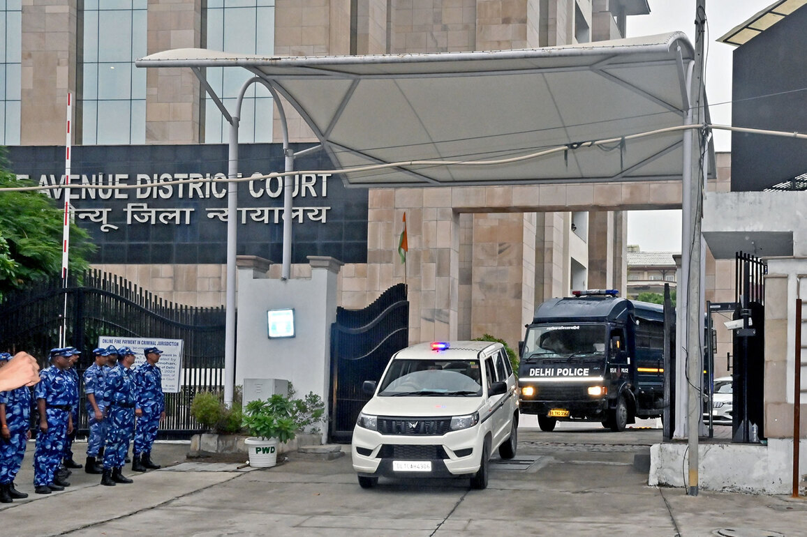 Court acquits former Delhi law minister Somnath Bharti, others in African women assault case