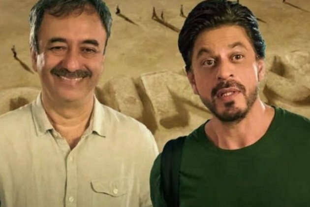 Rajkumar Hirani teases Shah Rukh Khan during his 'AskSRK' session, says, "Sirji ab bathroom se bahar aa jao"