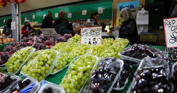Britain\'s retail sector struggling amid inflation, cost hikes