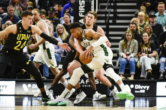 Grayson Allen, Giannis Antetokounmpo help Bucks rout Jazz