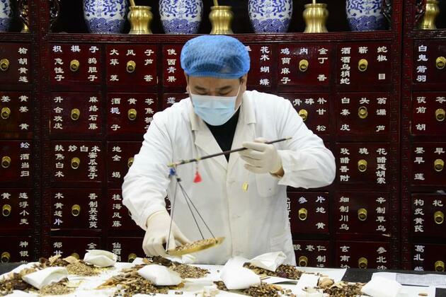 GLOBALink | Master Of Crafts: New vitality of China Time-Honored Brand Tong Ren Tang
