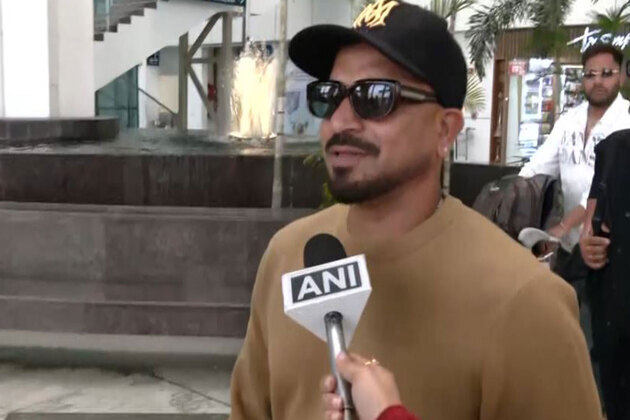 India's fielding coach T Dilip reaches Dehradun for Kuldeep Yadav's wedding