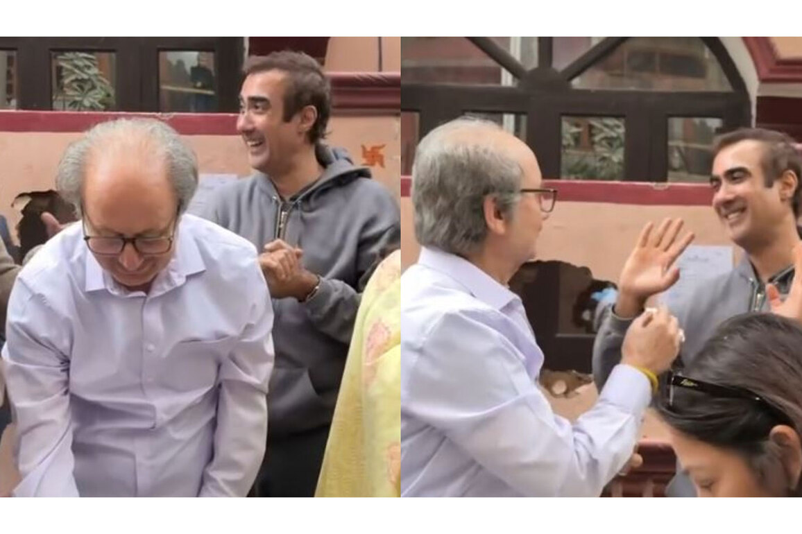 Anupam Kher, Ranvir Shorey reunite on 'Khosla Ka Ghosla 2' sets; OG cast set to return