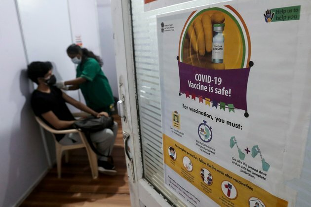 India Reports More than 300,000 New COVID Infections