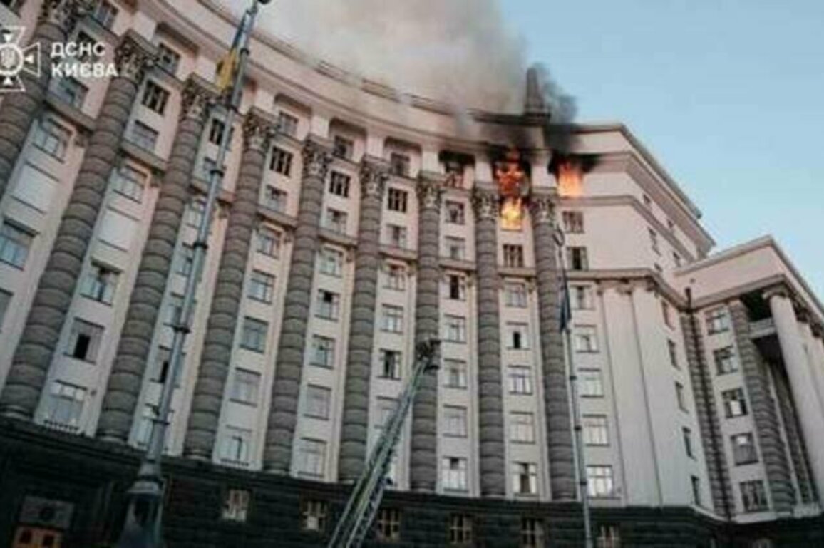 Ukrainian government seat damaged by Russian strike - Kiev (PHOTOS)