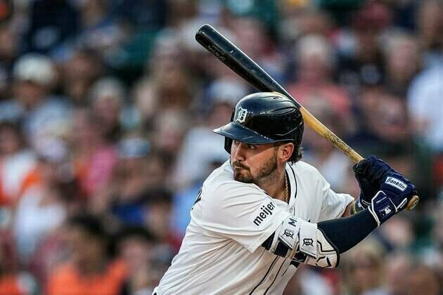 Tigers use 19-hit barrage to crush Diamondbacks