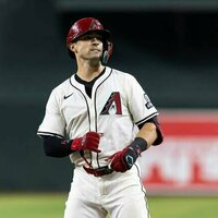 Reports: Diamondbacks trade OF Randal Grichuk to Royals