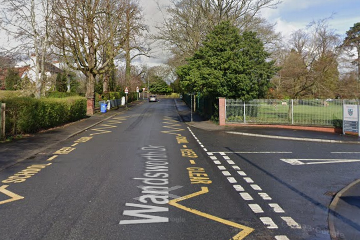 Decision to refuse 5G mast application beside Belfast girls school overturned