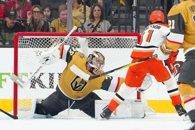 Contentious third-period goal carries Knights past Ducks in Game 1