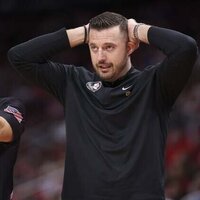 UMass tops Florida State, extends winning streak