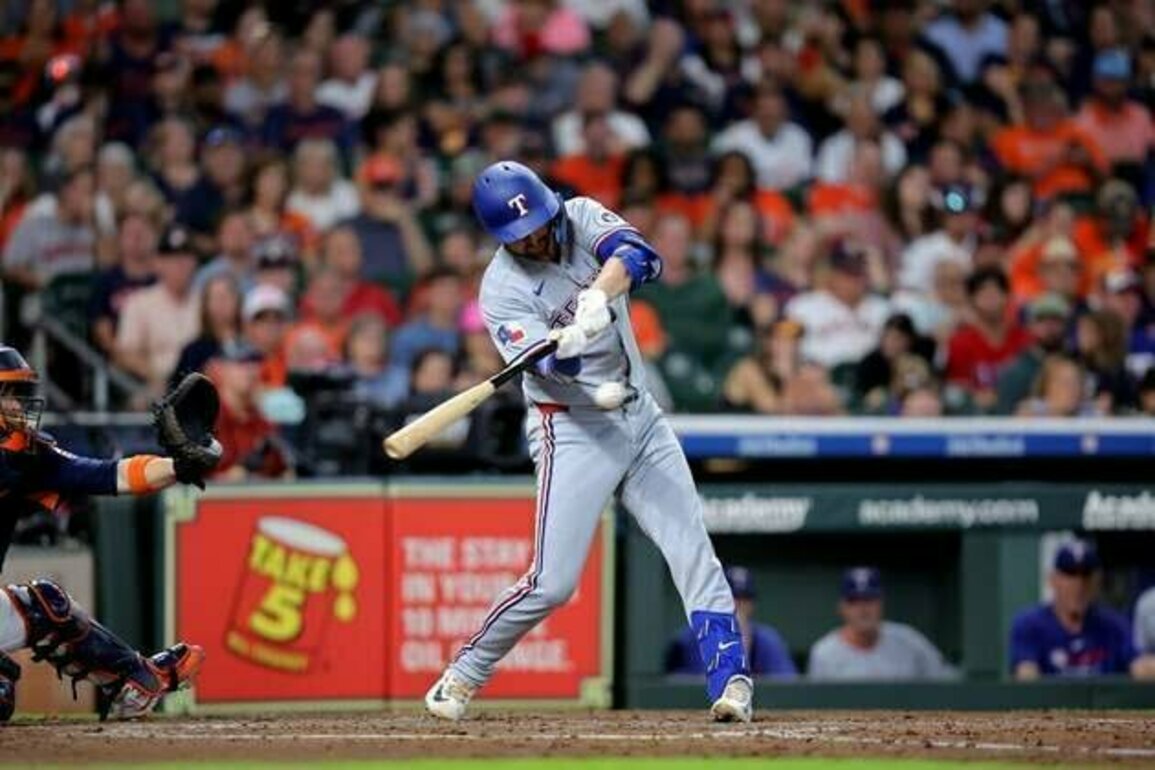 Rangers jump on Astros early to complete season's first half with win