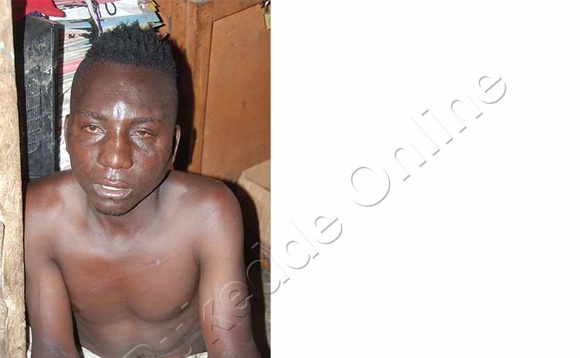 Wakabi abatuuze gwe baakubye nga bamulumiriza okumenya ebbaala n'abba. Wakabi abatuuze gwe baakubye nga bamulumiriza okumenya ebbaala n'abba.