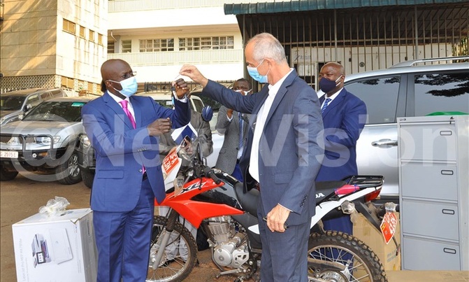 Gov't receives equipment worth sh184m Gov't receives equipment worth sh184m