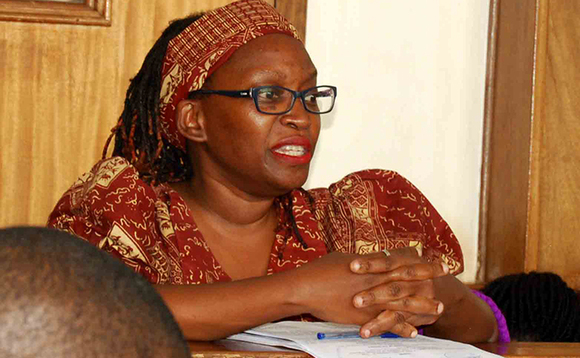Dr. Stella Nyanzi mu kkooti gye buvuddeko. Dr. Stella Nyanzi mu kkooti gye buvuddeko.