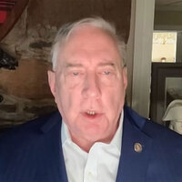 "If Trump raises interest rate US economy could implode,": Geopolitical Risk Advisor Col Douglas Macgregor says Trump must face reality and cease Iran conflict